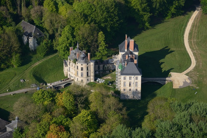 05-Thugny-Trugny-Chateau.jpg